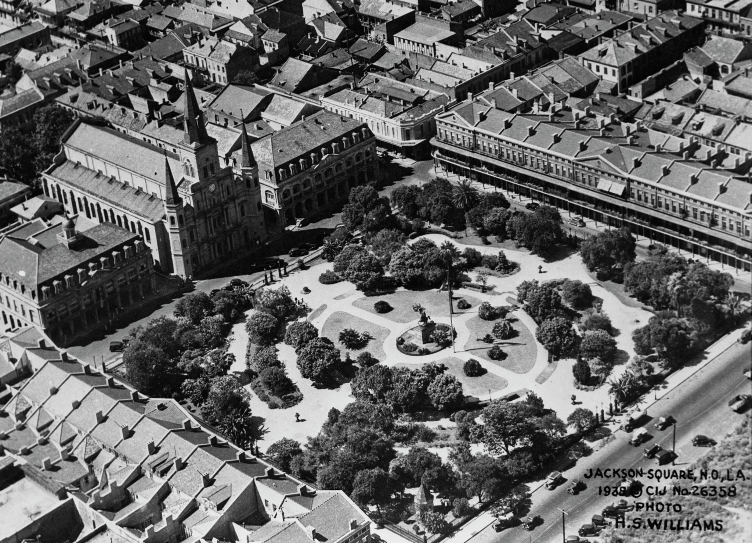 Vintage aerial photograph of Jackson Square with the Lower Pontalba in the upper right