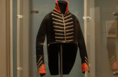 This woolen coat was worn by U.S. Army Lt. Col. William Sutherland Hamilton who saw action in the Great Lakes early in the War of 1812, and possibly in skirmishes near New Orleans in 1815. Hamilton later became a prominent planter and politician in West Feliciana Parish, serving in the Louisiana Legislature and running unsuccessfully for governor in 1830. (Louisiana State Museum)