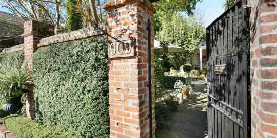 Spring Home & Courtyard Tour Spring Home & Courtyard Tour