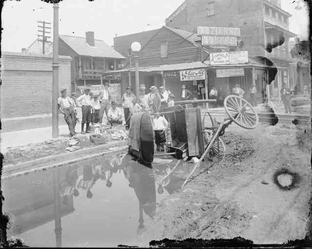 Esplanade Avenue wagon accident, George François Mugnier, ca.1920. Louisiana State Museum 09813.0020. Esplanade Avenue wagon accident, George François Mugnier, ca.1920. Louisiana State Museum 09813.0020.