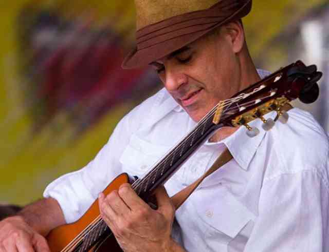 Javier Olondo - Classical Guitar Javier Olondo - Classical Guitar