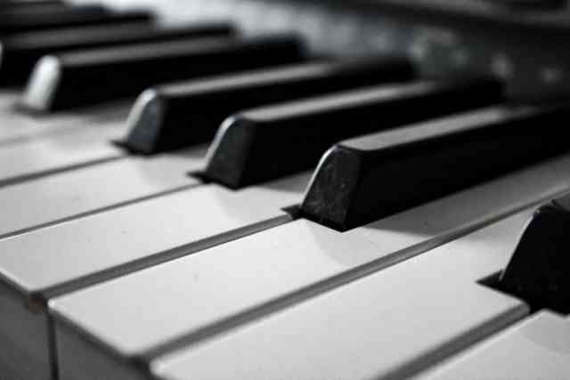 Virtual Concert: Piano Hour with Mari Watanabe Virtual Concert: Piano Hour with Mari Watanabe